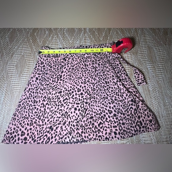 Nasty Gal Women's Cheetah Print Mini Skirt, Side Tie, Size UK 10, Size US 6 - Picture 6 of 8